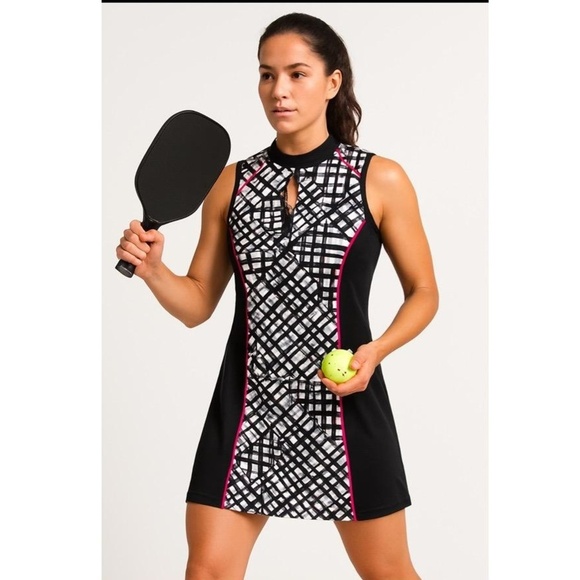 TAIL Black And White Sleeveless Geometric Pattern Womens Athletic Dress Medium - Picture 1 of 8